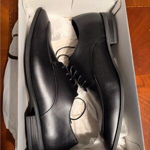 Calvin Klein Black Leather Lace-Up Oxfords